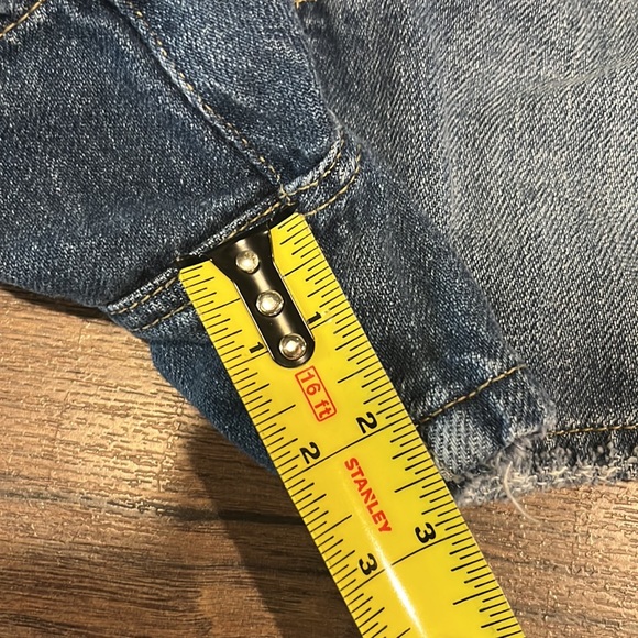 Kancan shorts size medium light wash - Picture 4 of 7